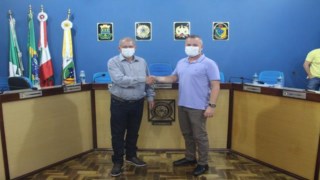 CÂMARA RETORNA AS ATIVIDADES COM ELEIÇÃO DO NOVO PRESIDENTE - RODRIGO BUSSI É ELEITO. CÂMARA RETORNA AS ATIVIDADES COM ELEIÇÃO DO NOVO PRESIDENTE - RODRIGO BUSSI É ELEITO.